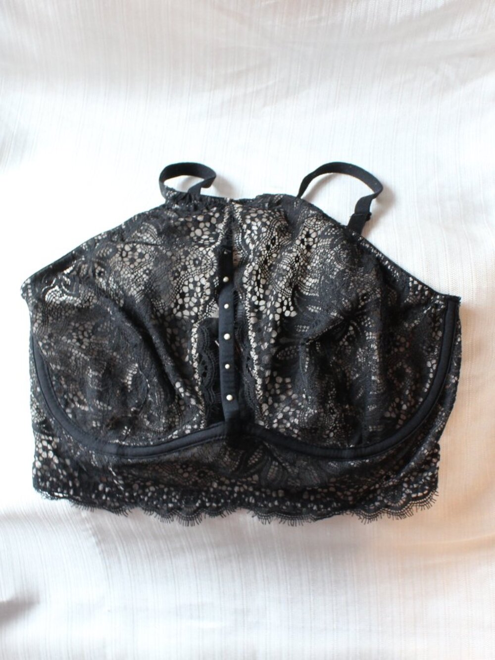 Victoria's Secret 34D Very Sexy Unlined Plunge Nude/Black